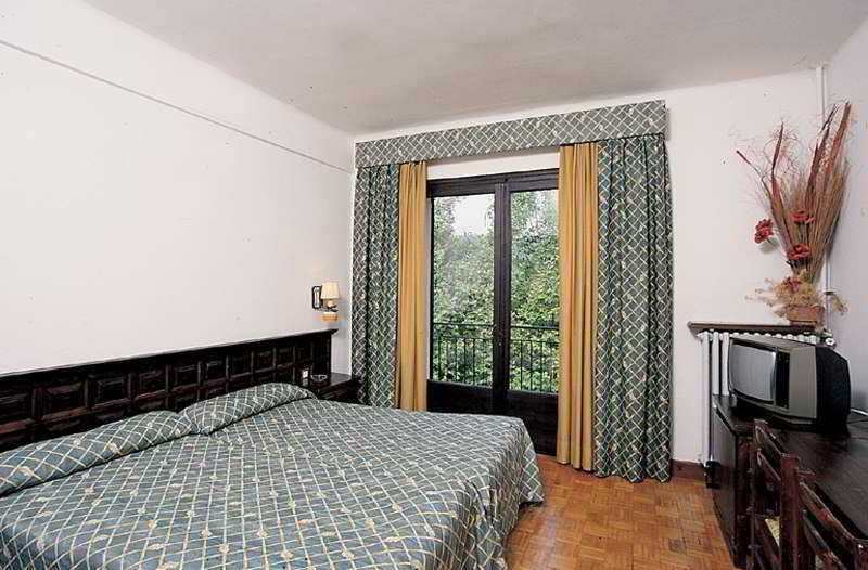 Els Caçadors De Maçanet Hotel 3*